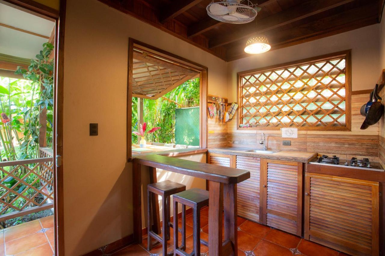 Hotel Casa Merlin Puerto Viejo de Talamanca ภายนอก รูปภาพ